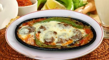 Kiremitte Kaşarlı Köfte Tarifi ve Malzemeleri